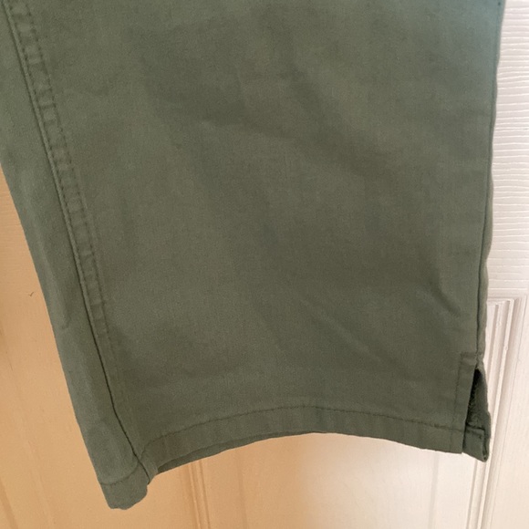 Lee Riders Capris - Picture 4 of 5